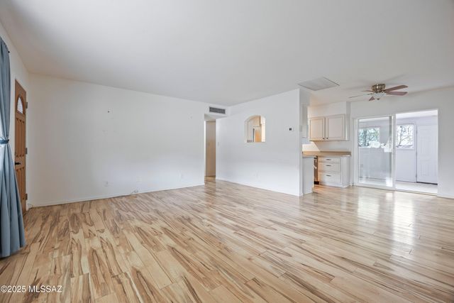 2020 W Paseo Redondo, Oracle, AZ 85623