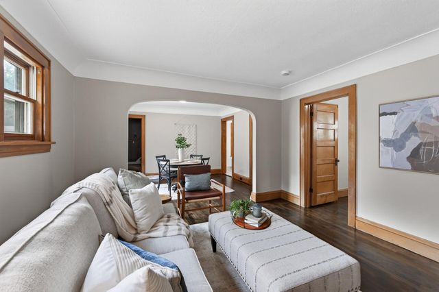 3643 Queen Avenue N, Minneapolis, MN 55412