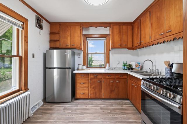3643 Queen Avenue N, Minneapolis, MN 55412