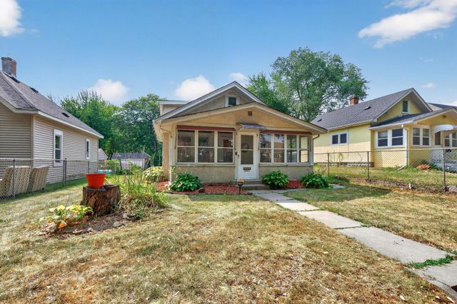3643 Queen Avenue N, Minneapolis, MN 55412