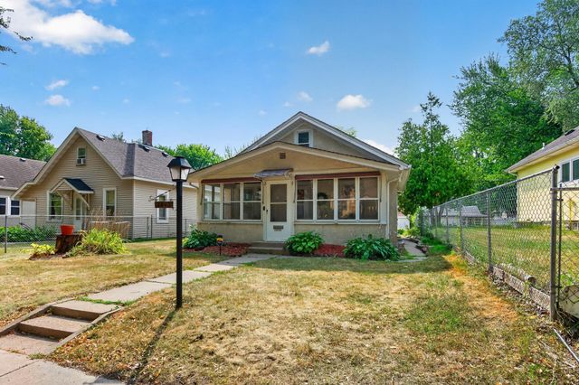 3643 Queen Avenue N, Minneapolis, MN 55412