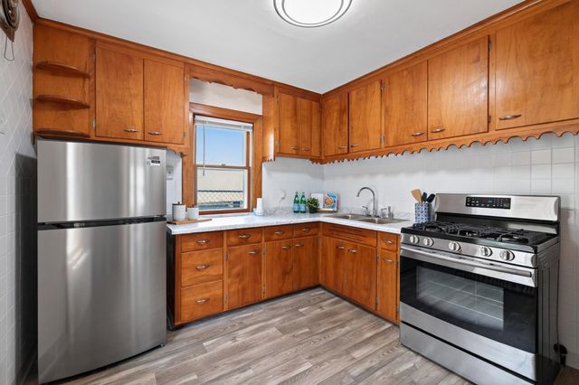 3643 Queen Avenue N, Minneapolis, MN 55412