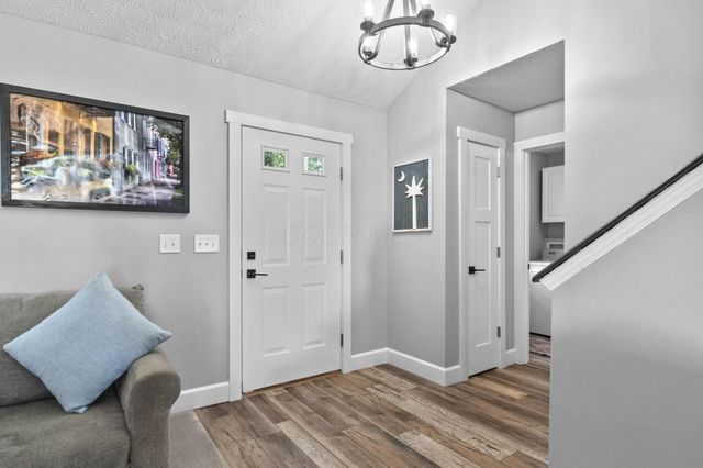8320 Tegmen Street, Columbus, OH 43240