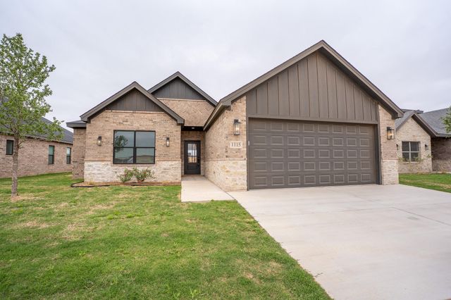 1115 N 6th Street, Wolfforth, TX 79382