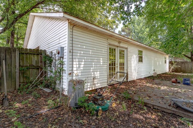 1302 Walker St, Paragould, AR 72450