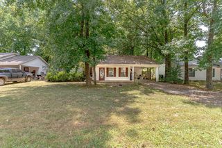 1302 Walker St, Paragould, AR 72450