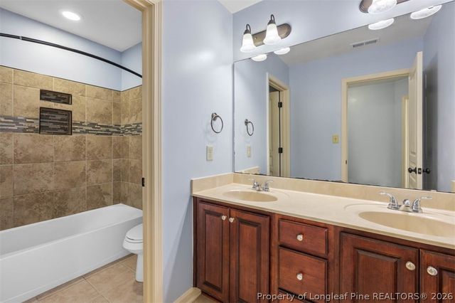190 Ashcroft Court, Raeford, NC 28376