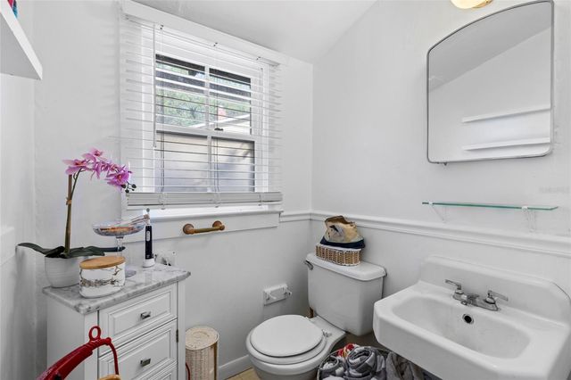 232 NW 4TH AVENUE, Gainesville, FL 32601