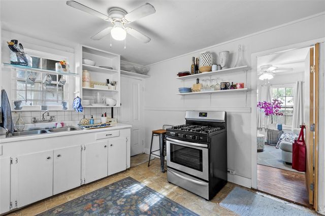 232 NW 4TH AVENUE, Gainesville, FL 32601