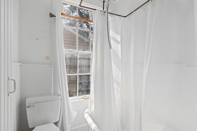 232 NW 4TH AVENUE, Gainesville, FL 32601