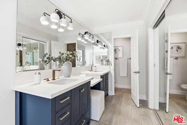 8358 Manitoba Street 8, Playa Del Rey (los Angeles), CA 90293