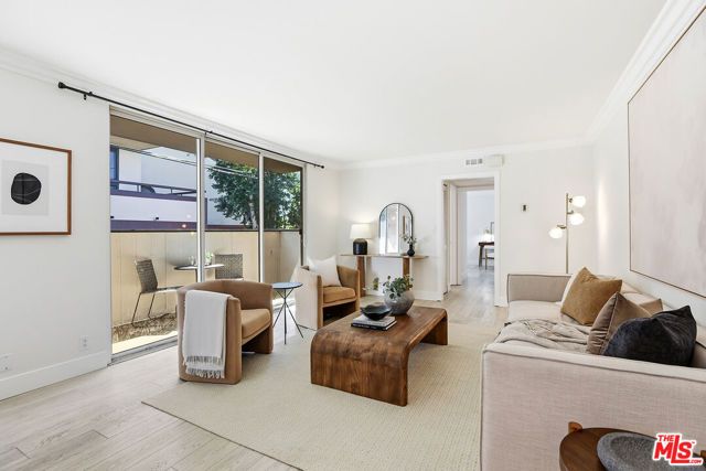 8358 Manitoba Street 8, Playa Del Rey (los Angeles), CA 90293