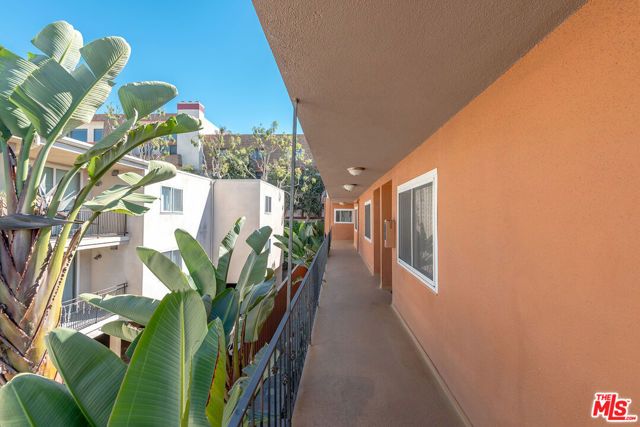 8358 Manitoba Street 8, Playa Del Rey (los Angeles), CA 90293