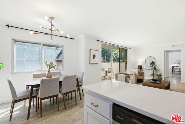 8358 Manitoba Street 8, Playa Del Rey (los Angeles), CA 90293