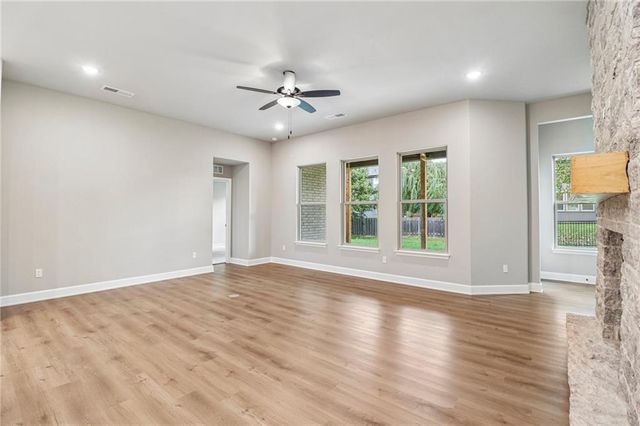 8523 Pickering Street, Lenexa, KS 66227
