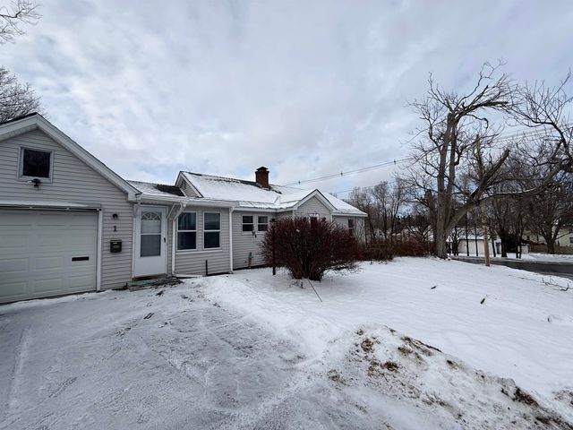 1 Highland Avenue, Claremont, NH 03743