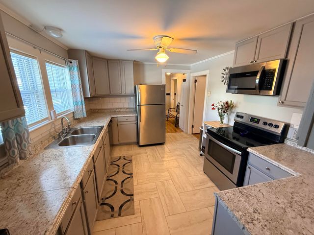 1 Highland Avenue, Claremont, NH 03743