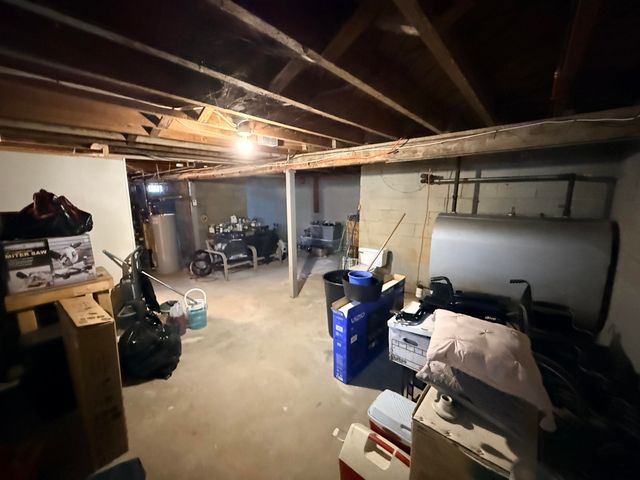 1 Highland Avenue, Claremont, NH 03743