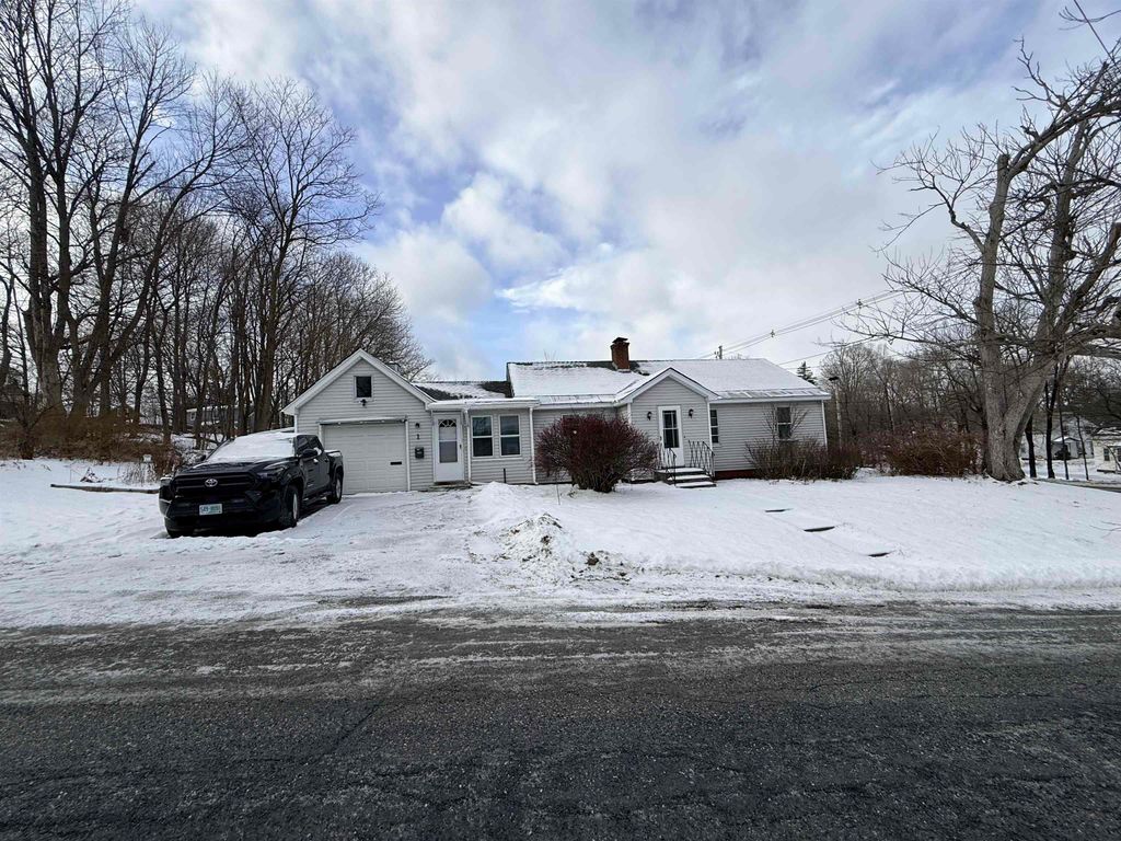 1 Highland Avenue, Claremont, NH 03743