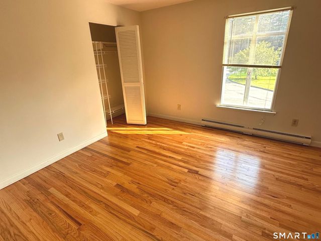 1634 Farmington Avenue 2, Farmington, CT 06085