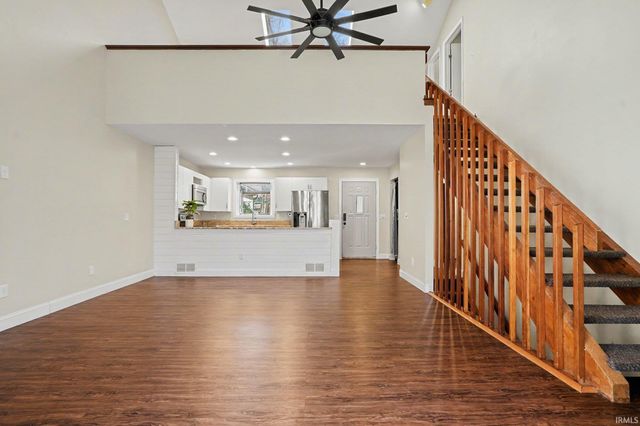 804 E Trailridge Drive, Mishawaka, IN 46544
