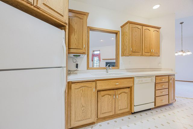 302 Fairway Drive, Casselton, ND 58012