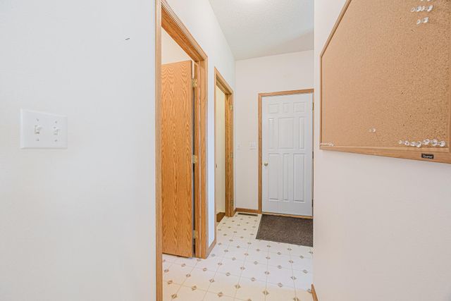 302 Fairway Drive, Casselton, ND 58012