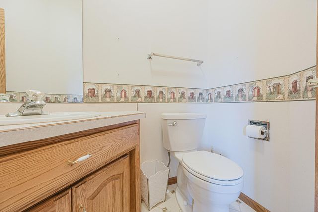 302 Fairway Drive, Casselton, ND 58012