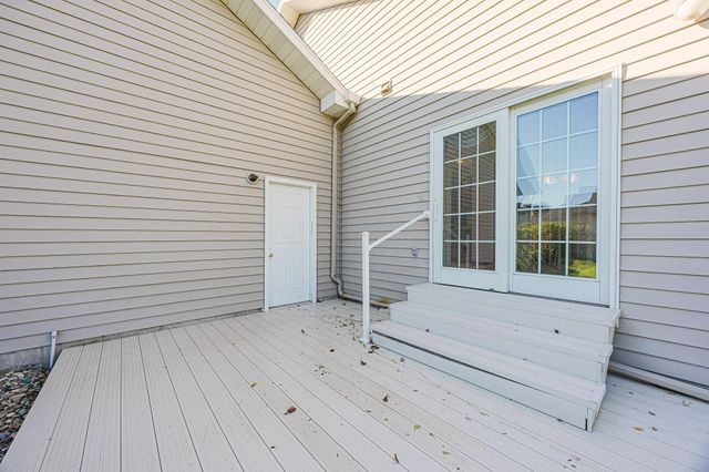 302 Fairway Drive, Casselton, ND 58012