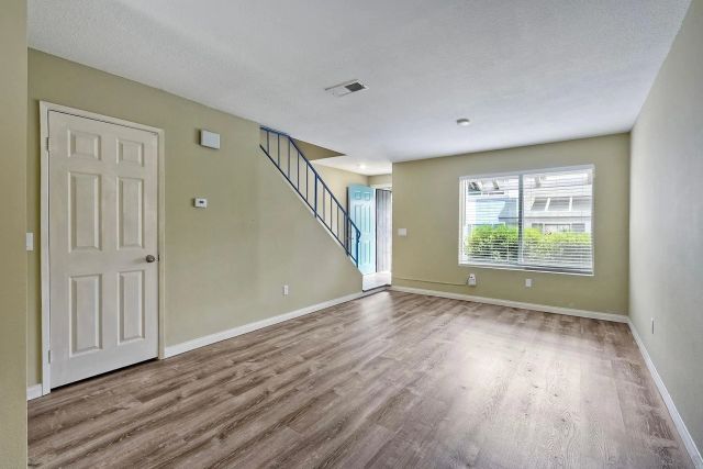 3436 Thunder Dr, Oceanside, CA 92056