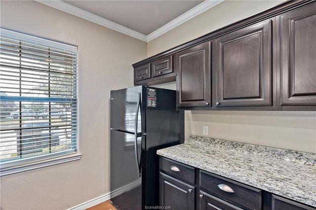 4295 Commando Trail, College Station, TX 77845