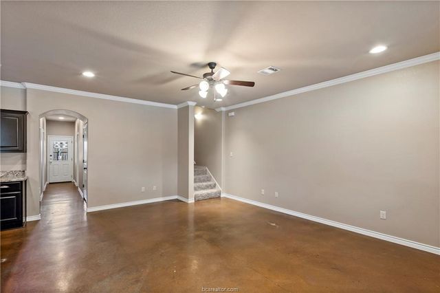 4295 Commando Trail, College Station, TX 77845