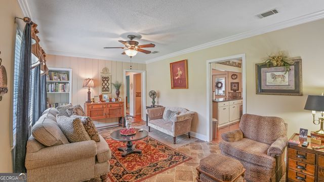 155 Persimmon Street, Jesup, GA 31545