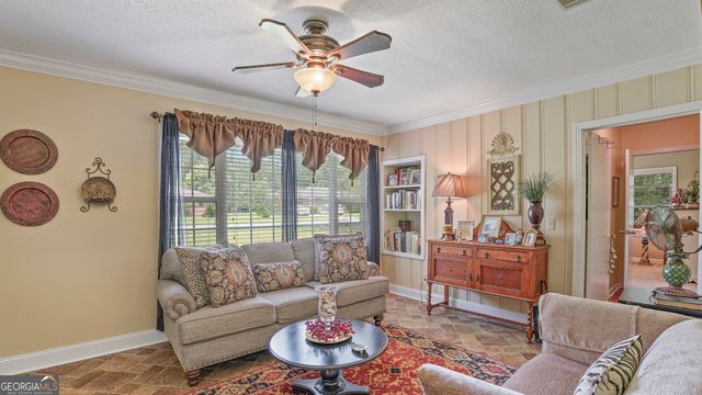 155 Persimmon Street, Jesup, GA 31545