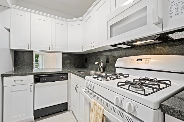 200 E Royal Palm Road 2110, Boca Raton, FL 33432