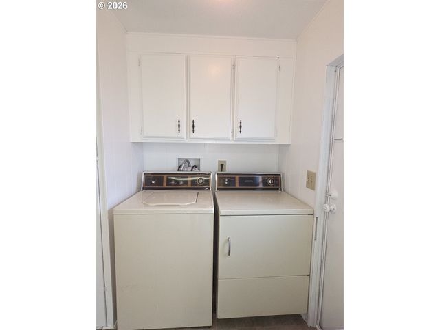 13045 Se STARK St 112, Portland, OR 97233