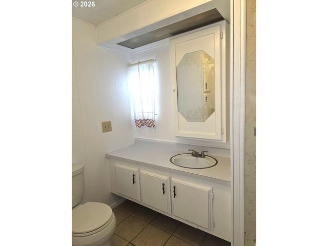 13045 Se STARK St 112, Portland, OR 97233
