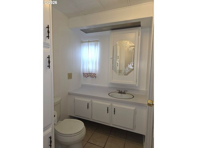 13045 Se STARK St 112, Portland, OR 97233