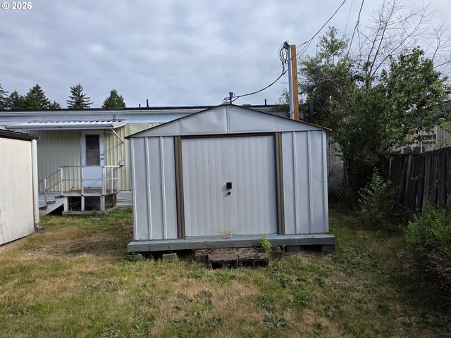 13045 Se STARK St 112, Portland, OR 97233