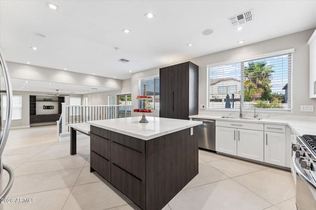 27807 N 58TH Lane, Phoenix, AZ 85083