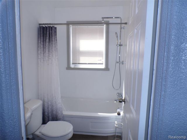 19467 Greydale Avenue, Detroit, MI 48219