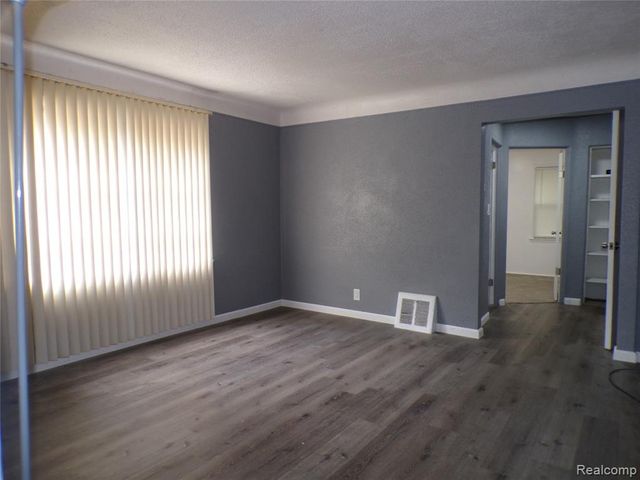 19467 Greydale Avenue, Detroit, MI 48219