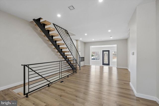 5511 PINE ST, Philadelphia, PA 19143