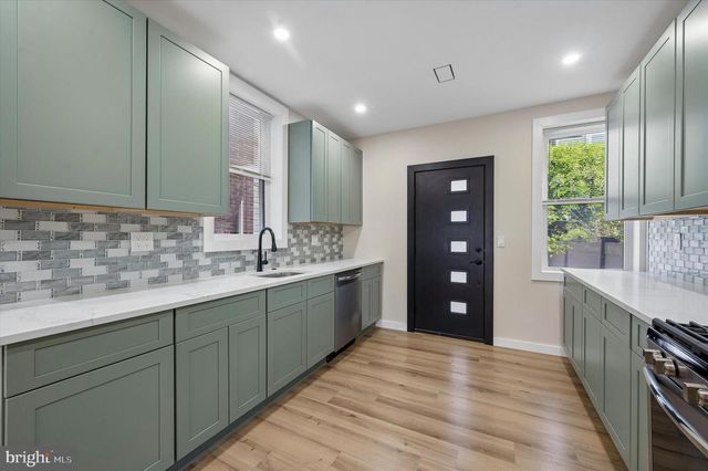 5511 PINE ST, Philadelphia, PA 19143