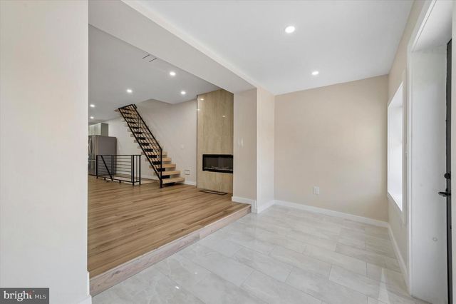 5511 PINE ST, Philadelphia, PA 19143