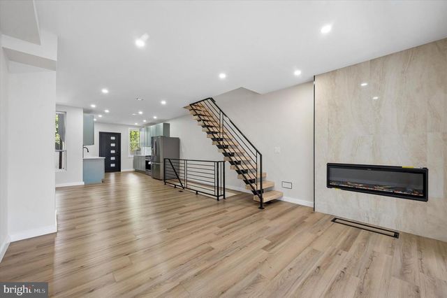 5511 PINE ST, Philadelphia, PA 19143
