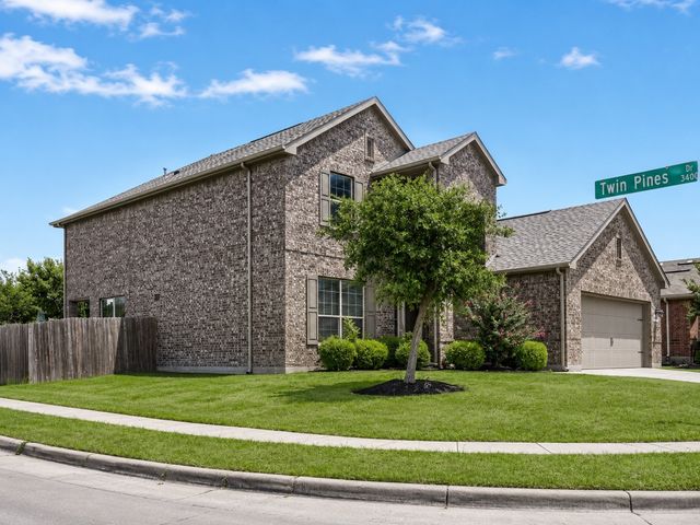 12532 Autumn Leaves Trail, Fort Worth, TX 76244