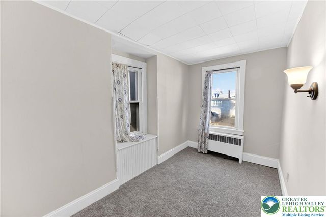 2427 Forest Street, Wilson Boro, PA 18042