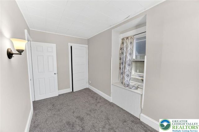 2427 Forest Street, Wilson Boro, PA 18042