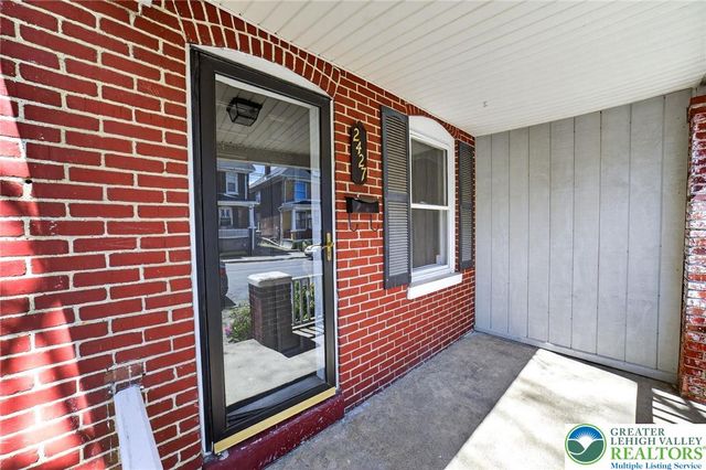 2427 Forest Street, Wilson Boro, PA 18042
